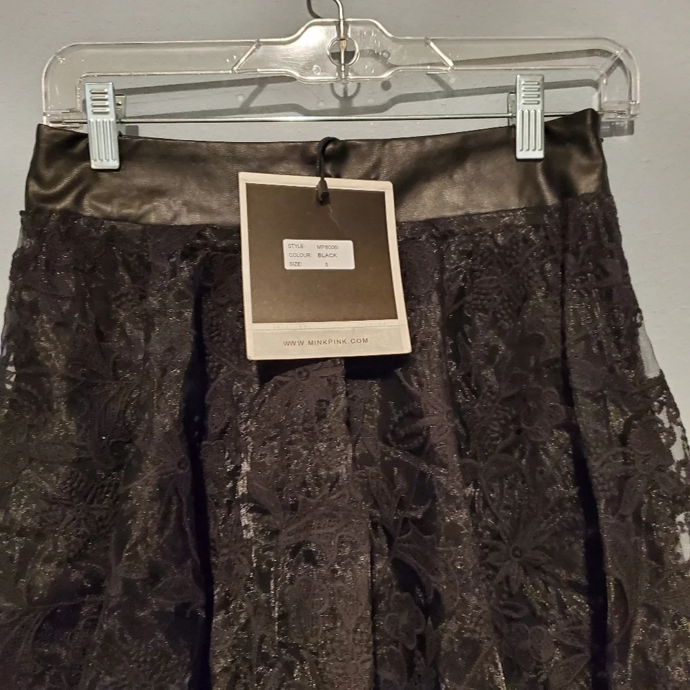 MinkPink the Renaissance skirt Small - Picture 10 of 10